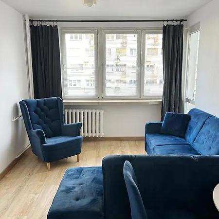Apartment With Workspace *